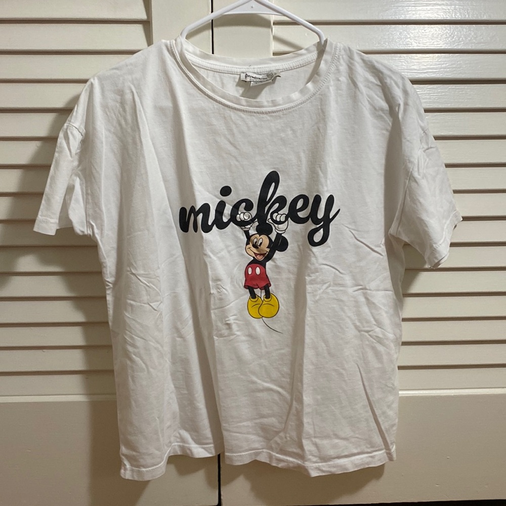 White Stradivarius T-shirt